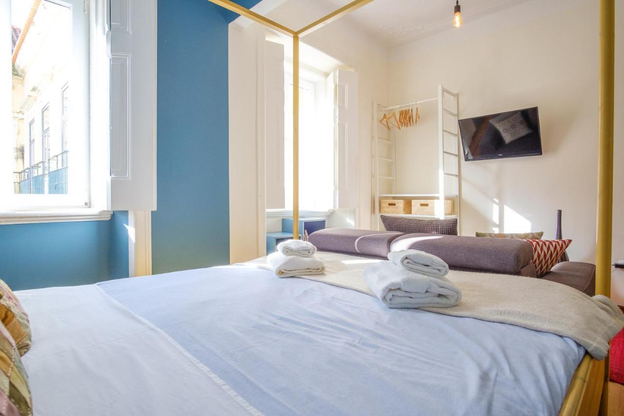 Colourful Alfama Apartment Lisbon Luaran gambar