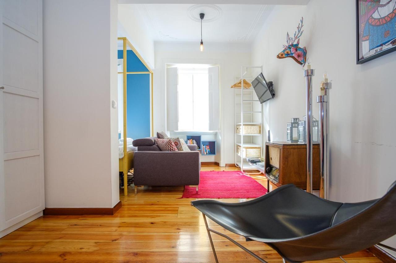 Colourful Alfama Apartment Lisbon Luaran gambar