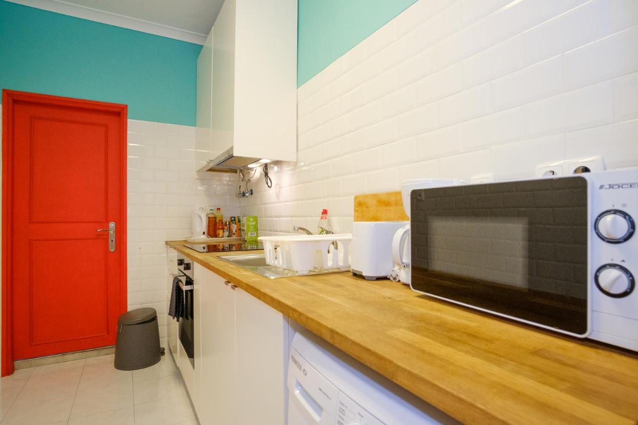 Colourful Alfama Apartment Lisbon Luaran gambar