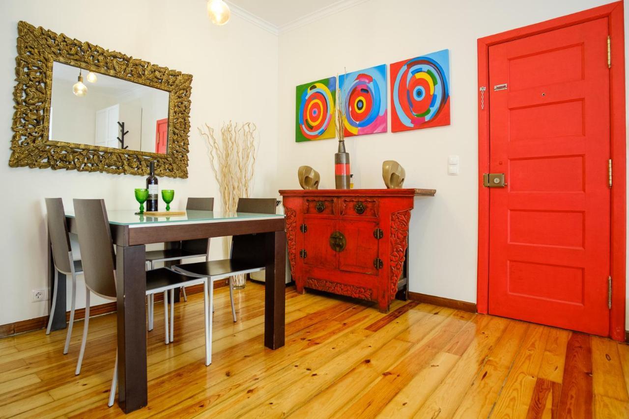 Colourful Alfama Apartment Lisbon Luaran gambar